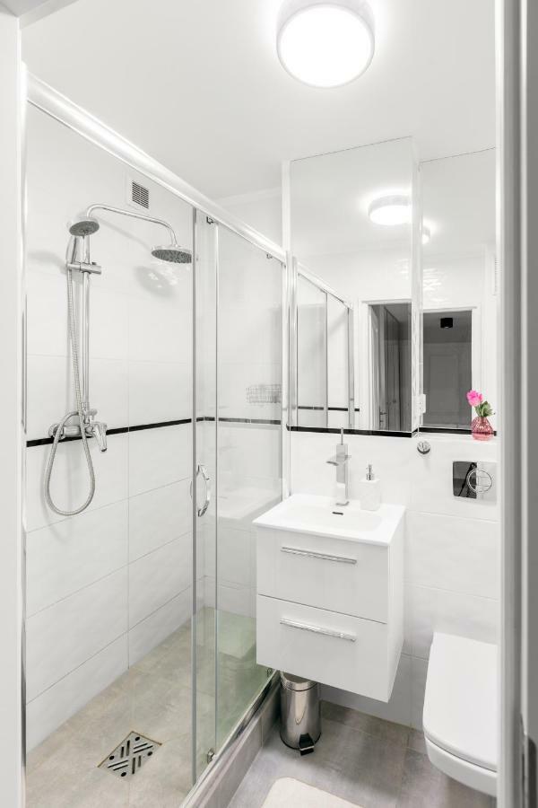 Apartament Luxury Business Saska Kepa Appartamento Varsavia Esterno foto